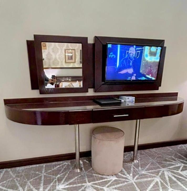 Al Mokhmalia Serviced