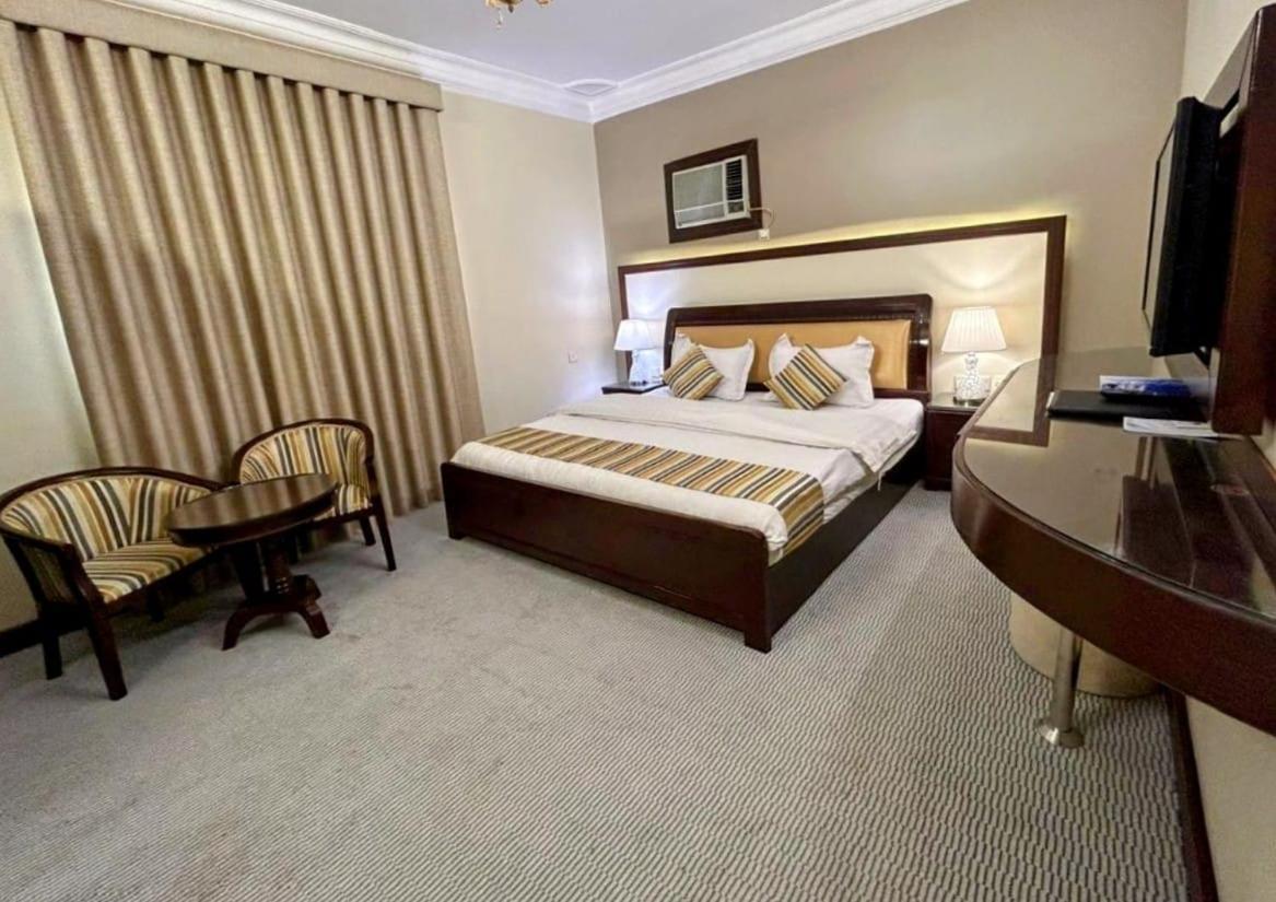 Al Mokhmalia Serviced * Medina