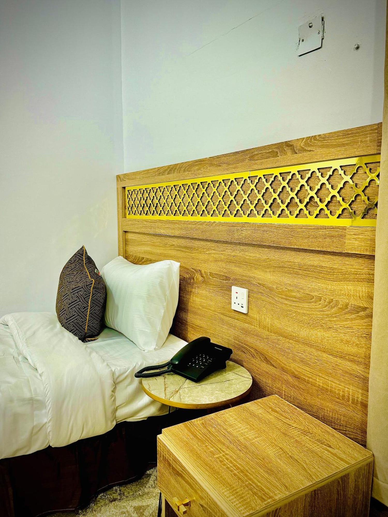 Chatha Barka Hotel - 10 Min Walk To Haram 2*