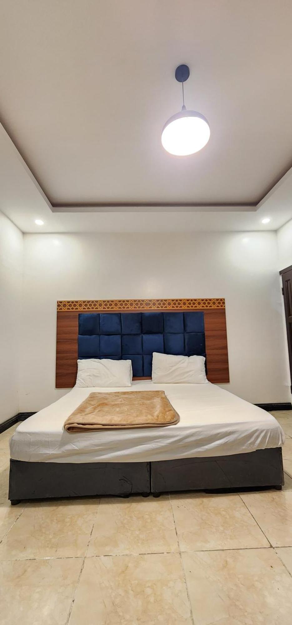 Hotel Bait All-dua *