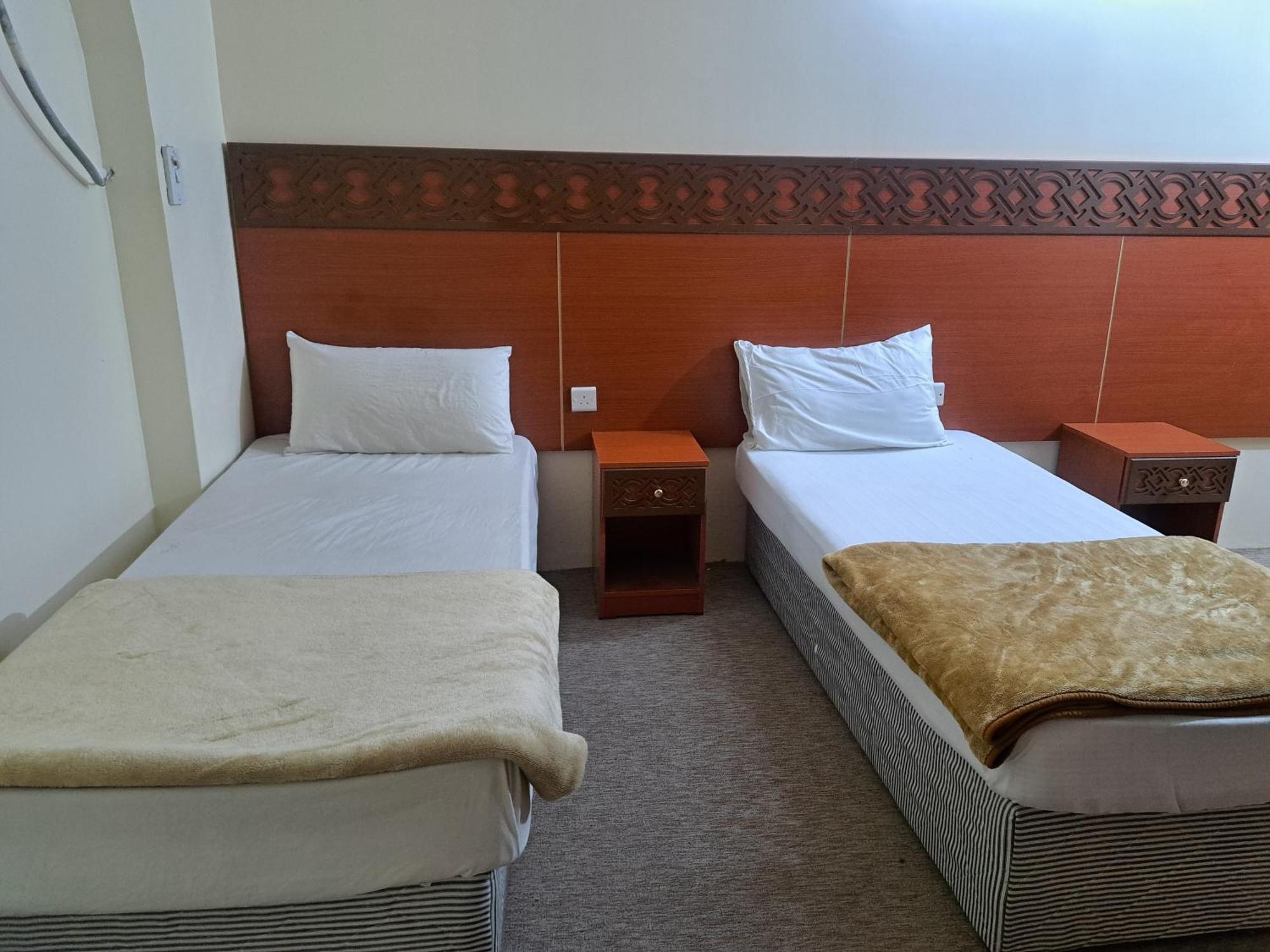 Hotel Bait All-dua