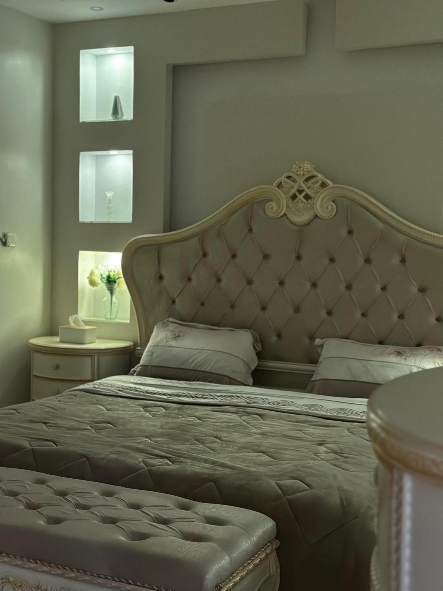 Apartment بموقع مميز قريبة من الحرم في قلب المدينة وبجانبها جميع الخدمات *