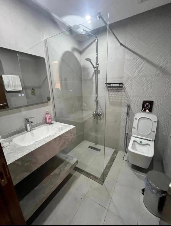 Luxury And Spacious 3br 10min Haram Nabawi Apartment *