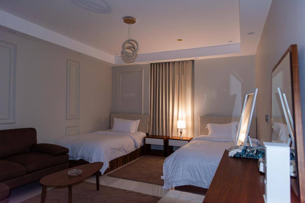 Luxury And Spacious 3br 10min Haram Nabawi Apartment *