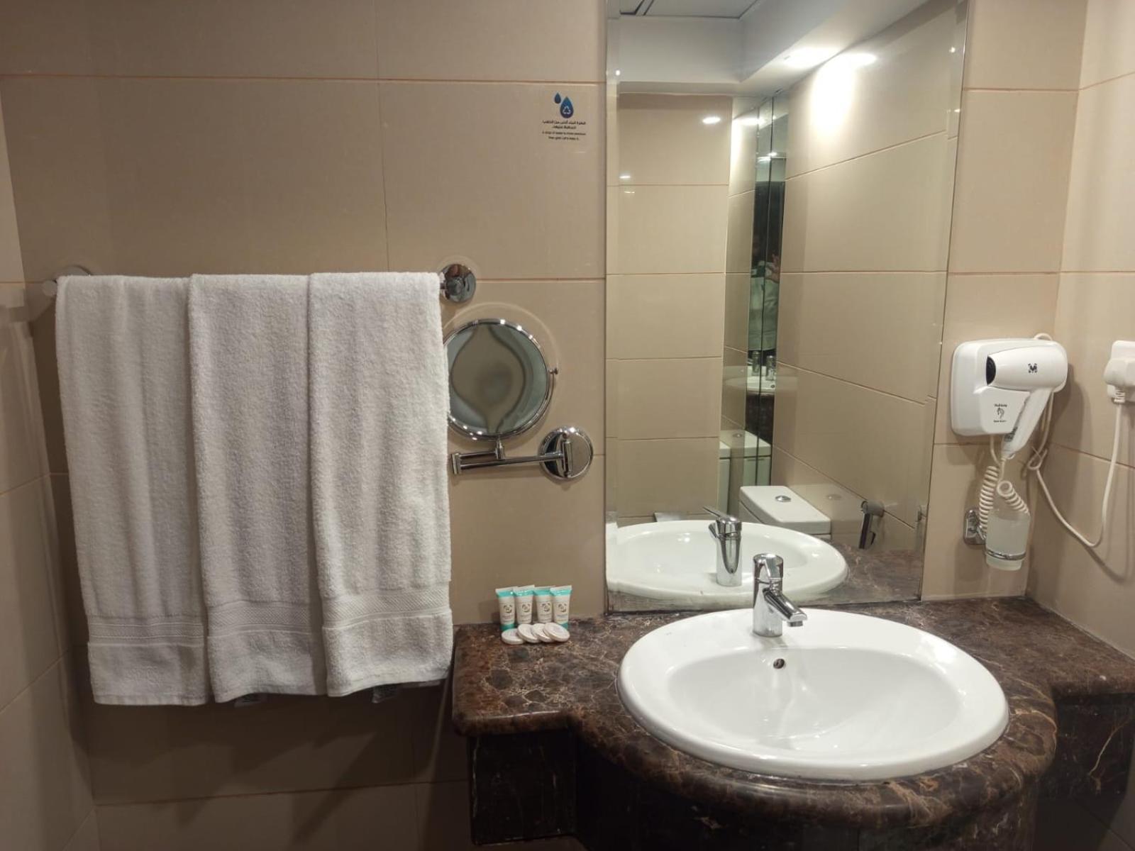 Hotel Hayah Plaza Medina