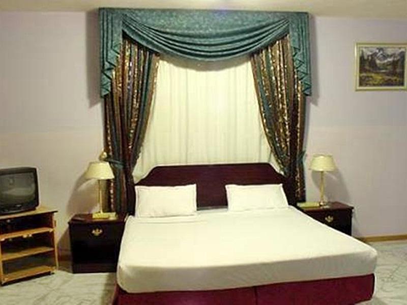 Luxurious Al Rawdah Suites Hotel 3*