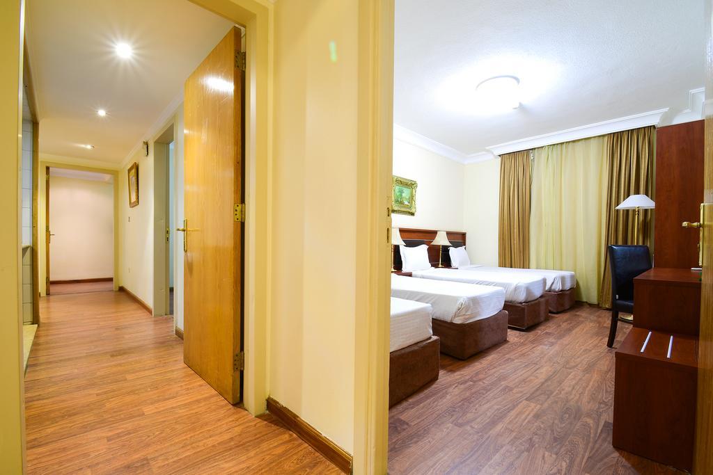 Luxurious Al Rawdah Suites Hotel