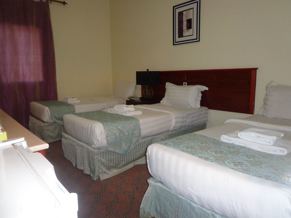 Hotel Ishraq Al Bustan 3*