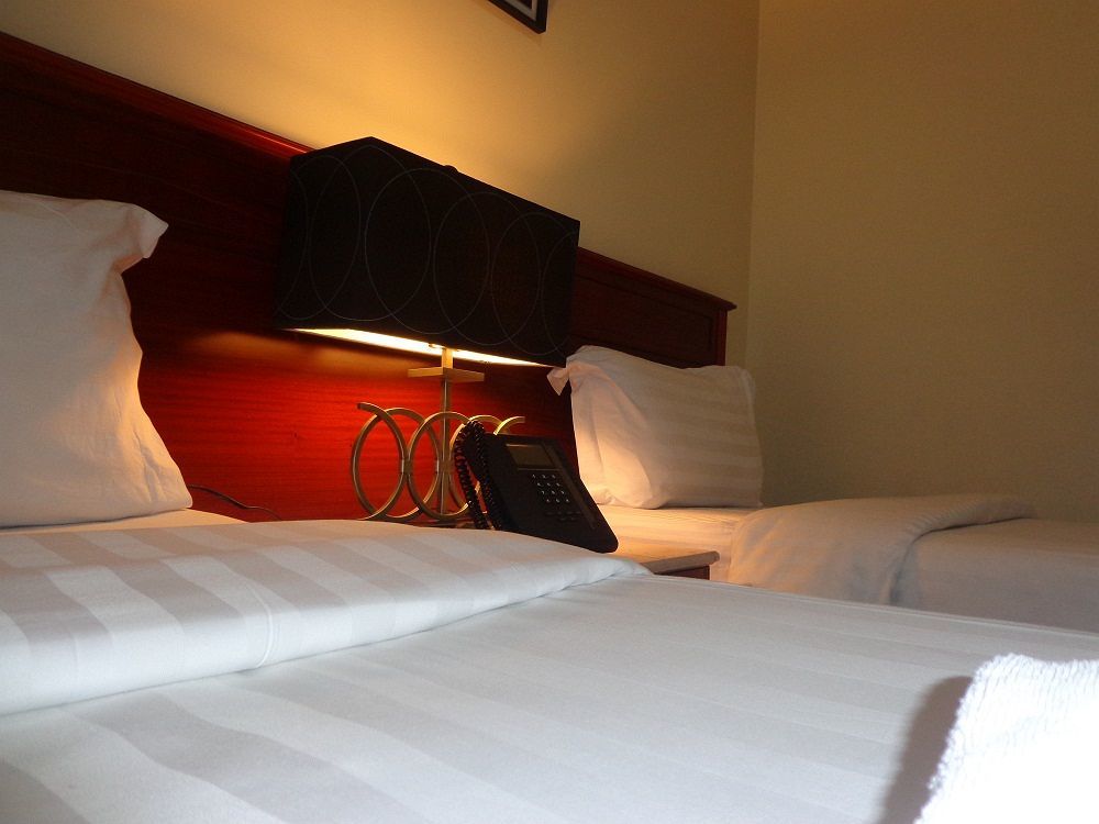 Hotel Ishraq Al Bustan