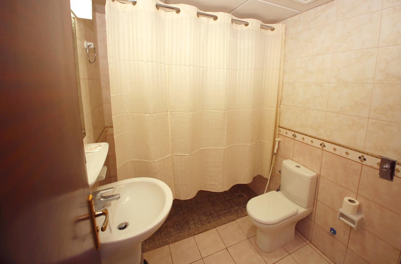 Guest Time Hotel *