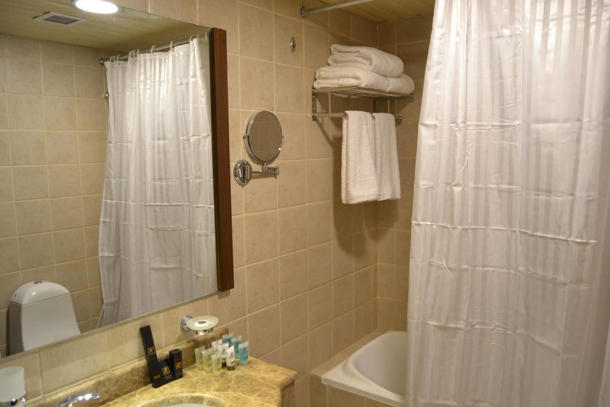 Hotel Elaf Al Huda 4*