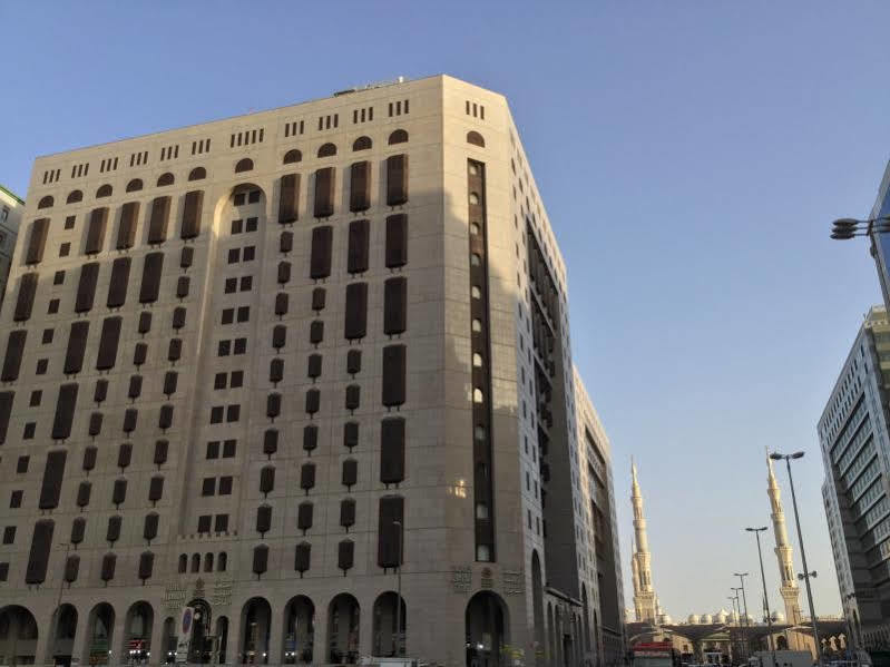 Hotel Luxurious Al Rawdah Suites 3*