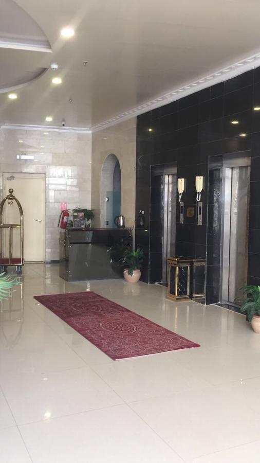 In Taibah Aparthotel *
