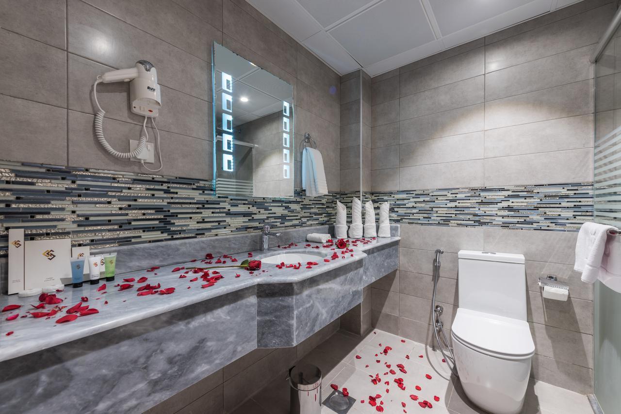 N Platinum Hotel 2*