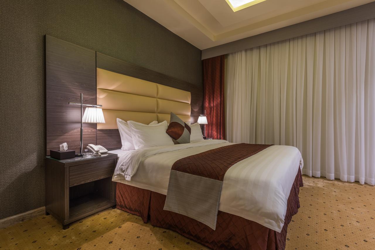 N Platinum Hotel