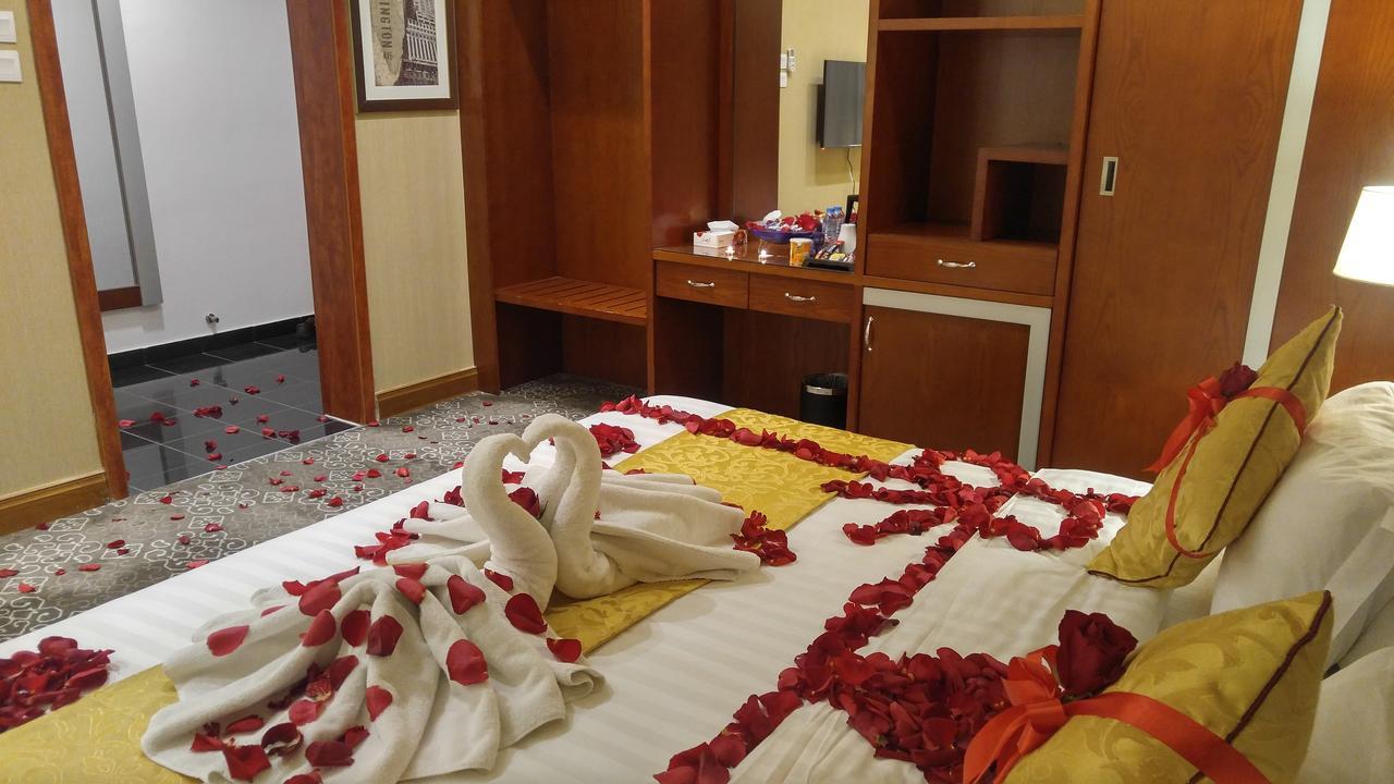 X Platinum 4* Medina