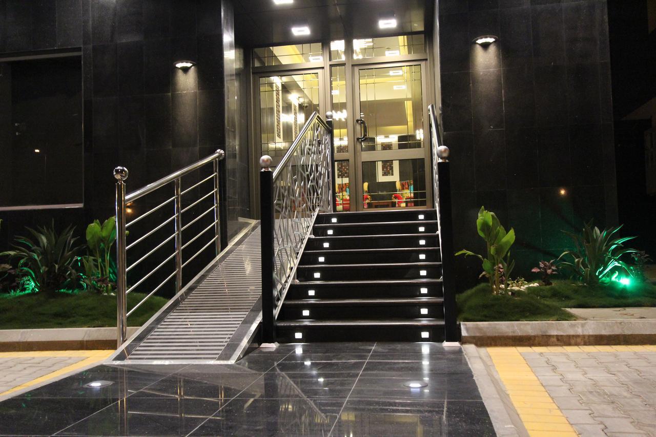 X Platinum 4* Medina