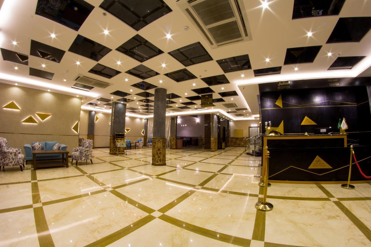 Gold Hotel