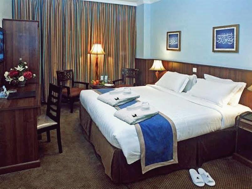 Hotel Durrat Al Eiman 3*
