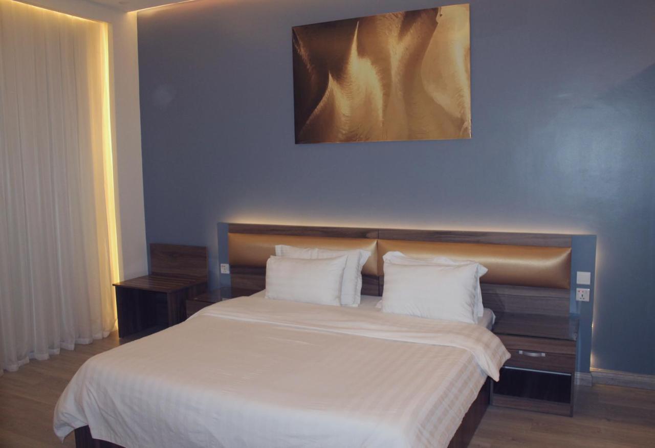 Platinum The First Hotel
