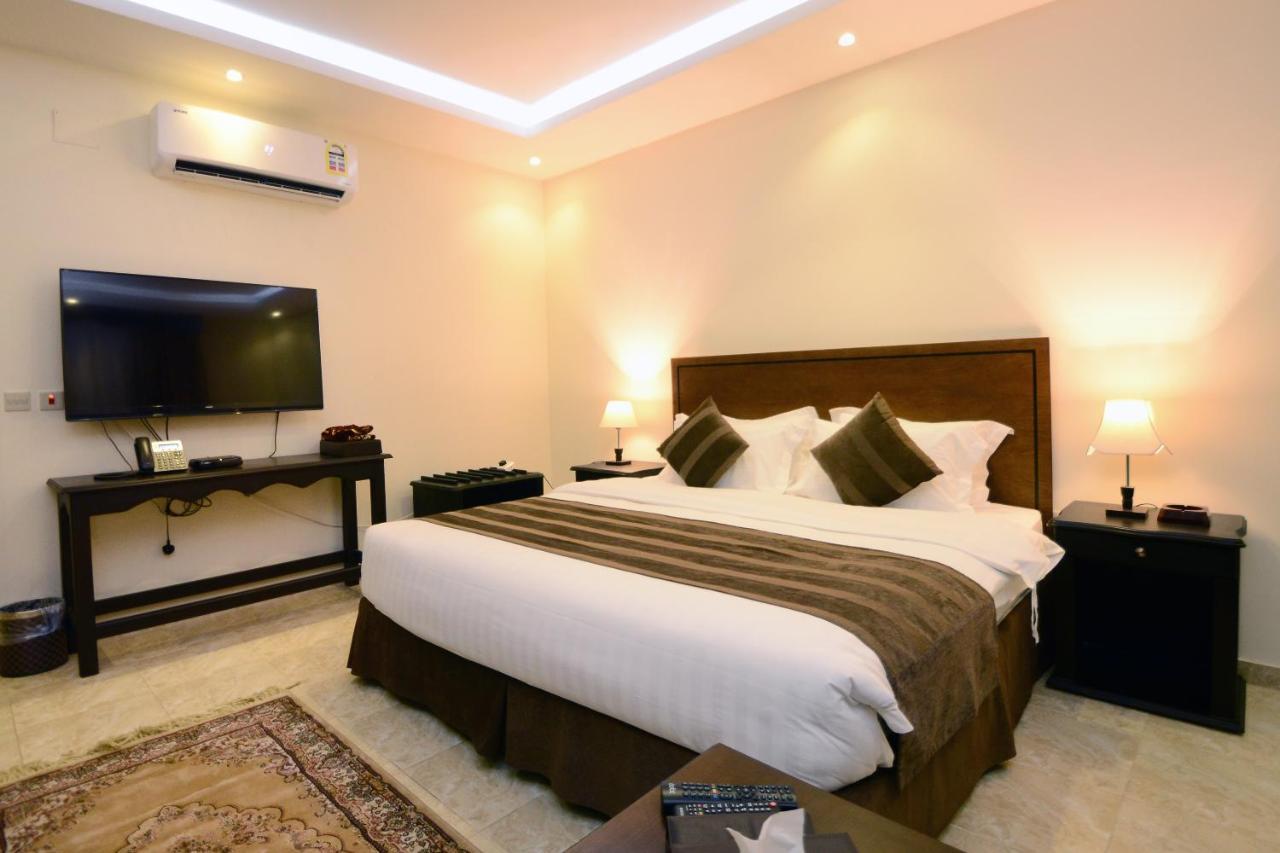 Aparthotel Pine Tree Suites Al Alya *
