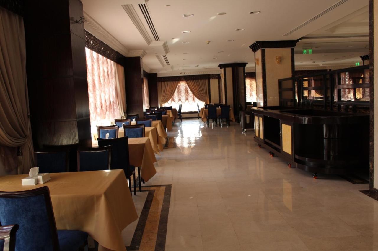 شركة الصنوبرة الفندقية فندق هوليدي فيلا المدينة Hotel 2*