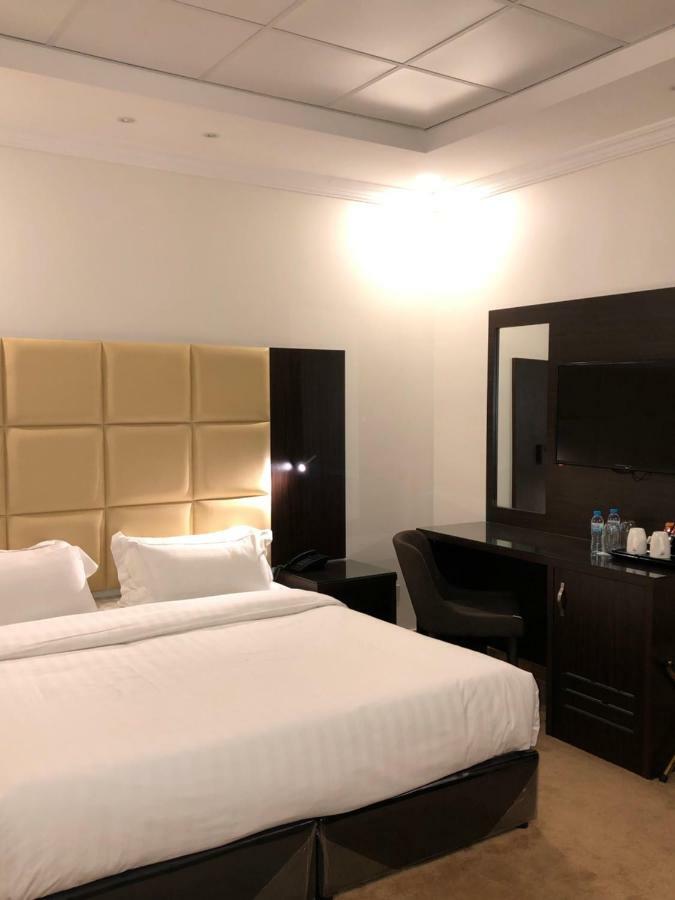 M Platinum Hotel 3*