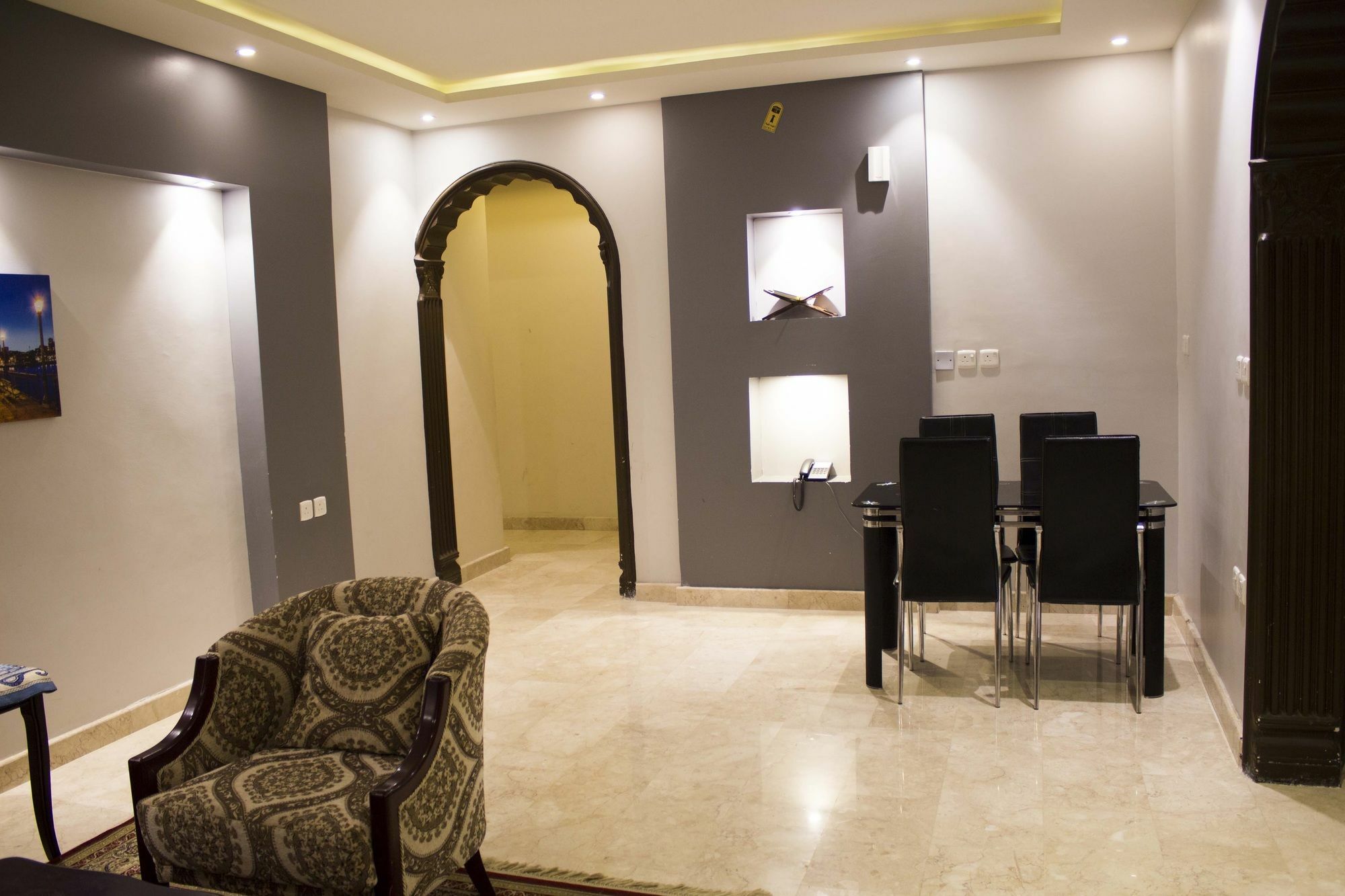 Dosh Aparthotel 3*