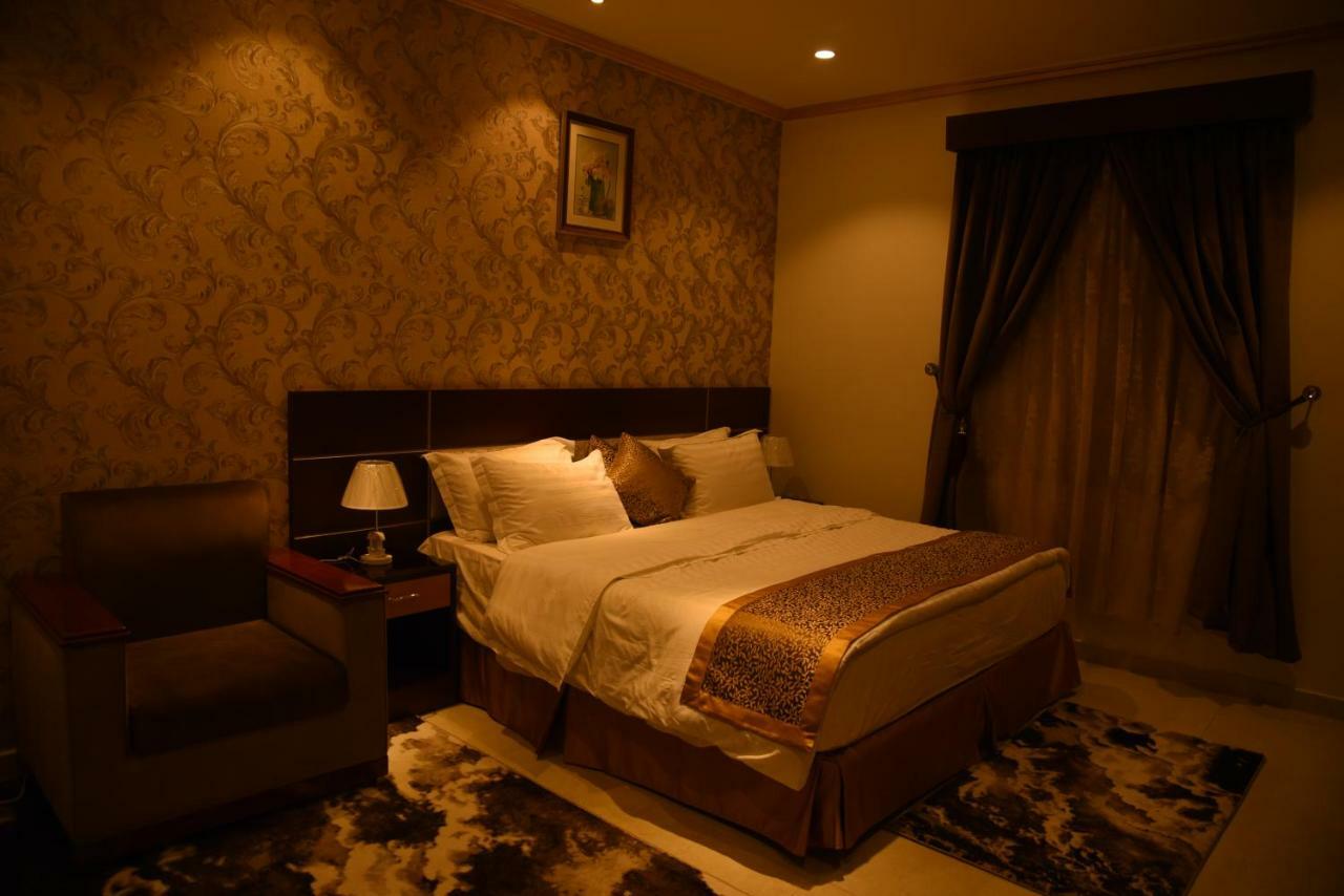 Pearl Palace Suits Hotel
