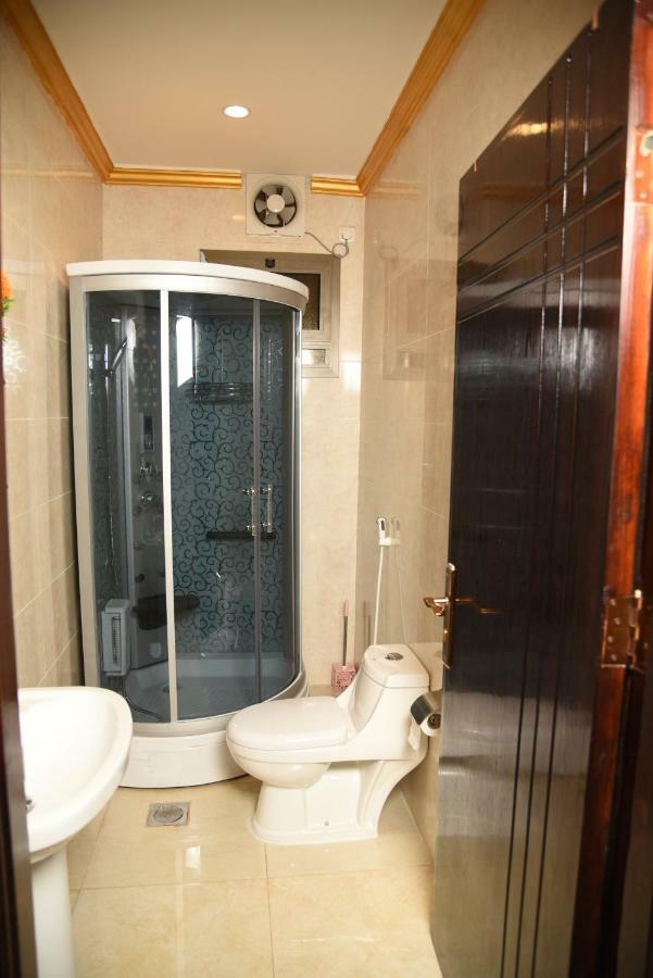 Hotel Pearl Palace Suits