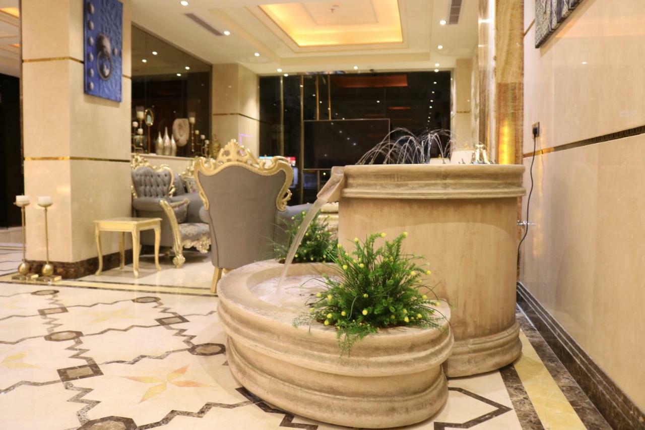 The Glorious Aparthotel 4*