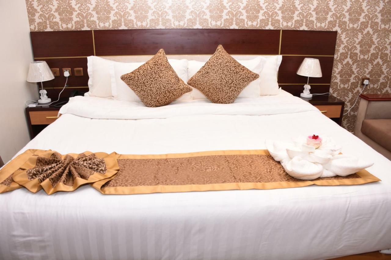 Pearl Palace Suits 4* Medina