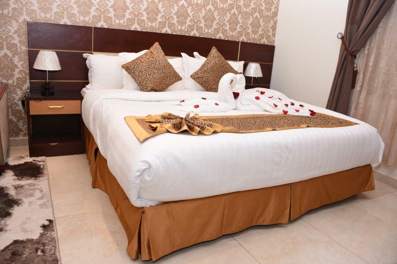 Pearl Palace Suits Medina