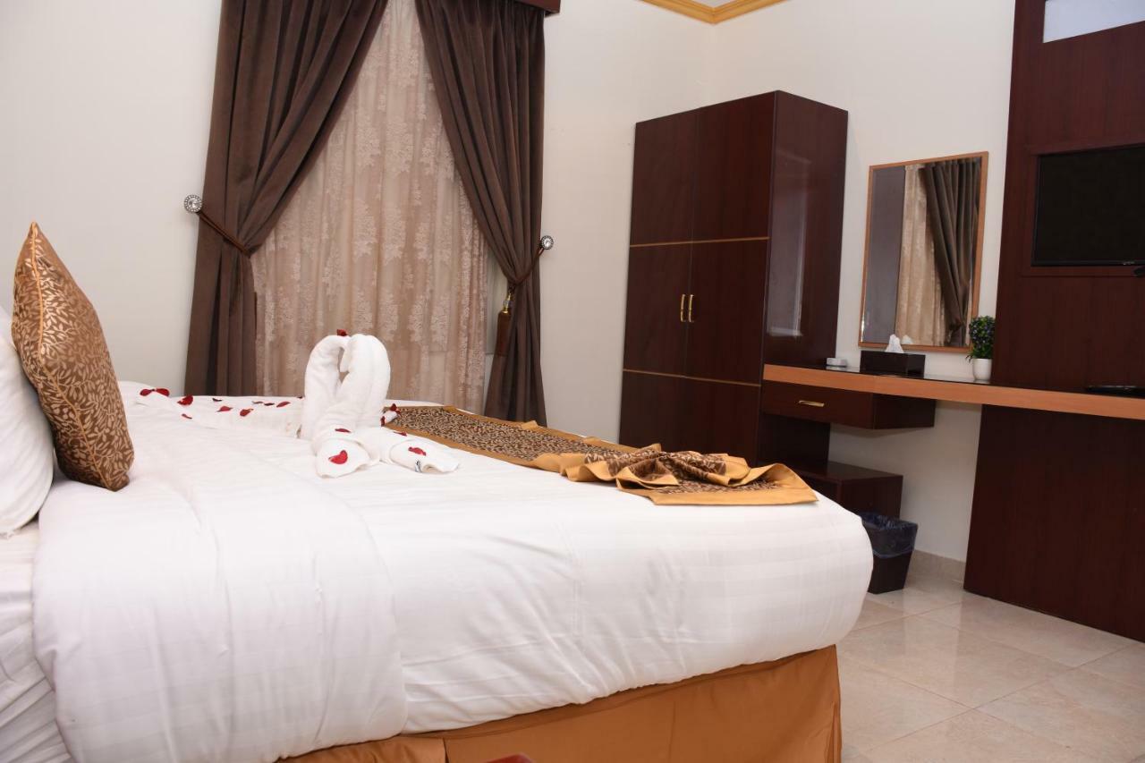 Pearl Palace Suits Hotel 4*