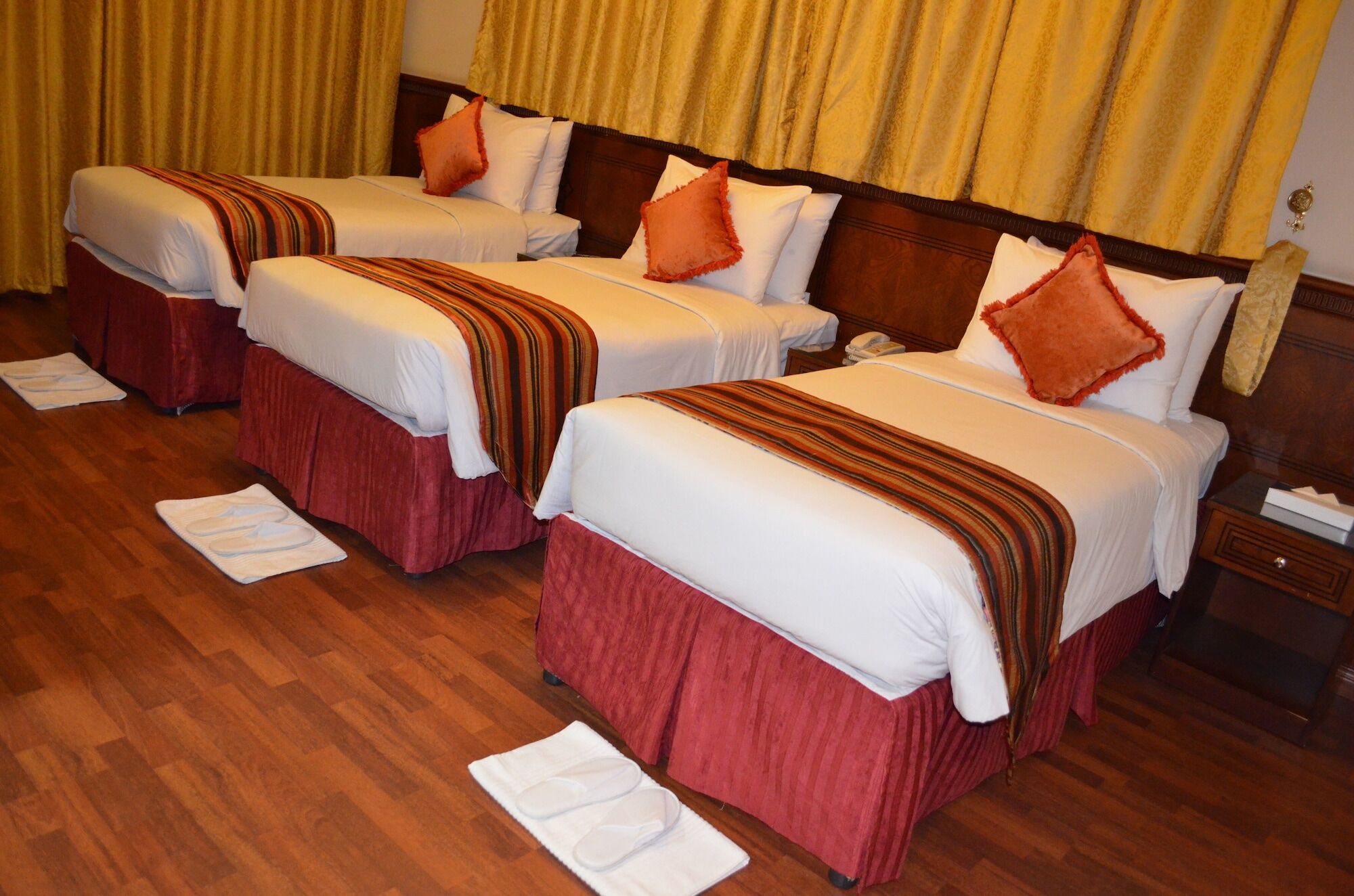 Rotana Al Mesk 3*