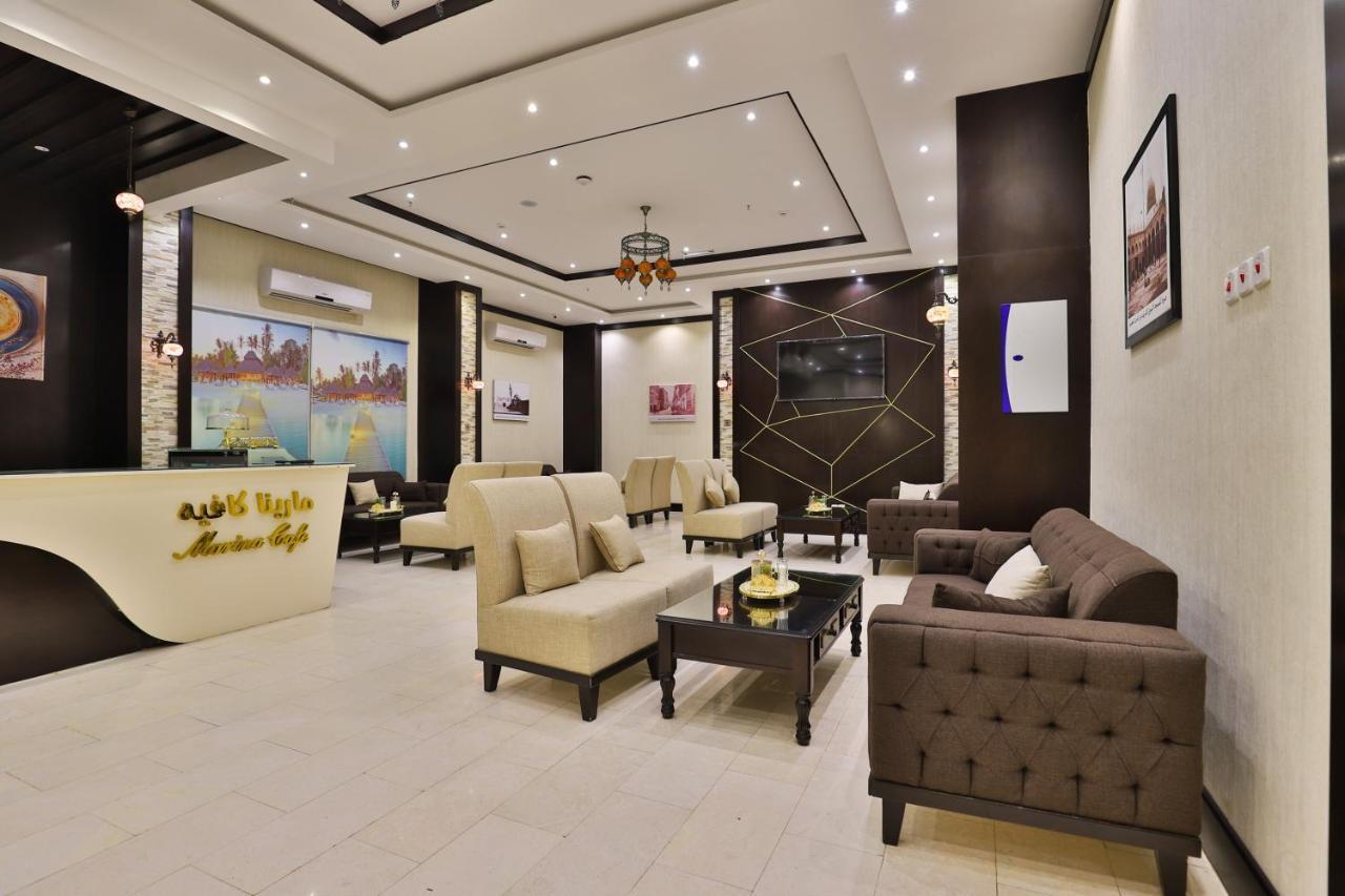 Marina Palace Aparthotel *