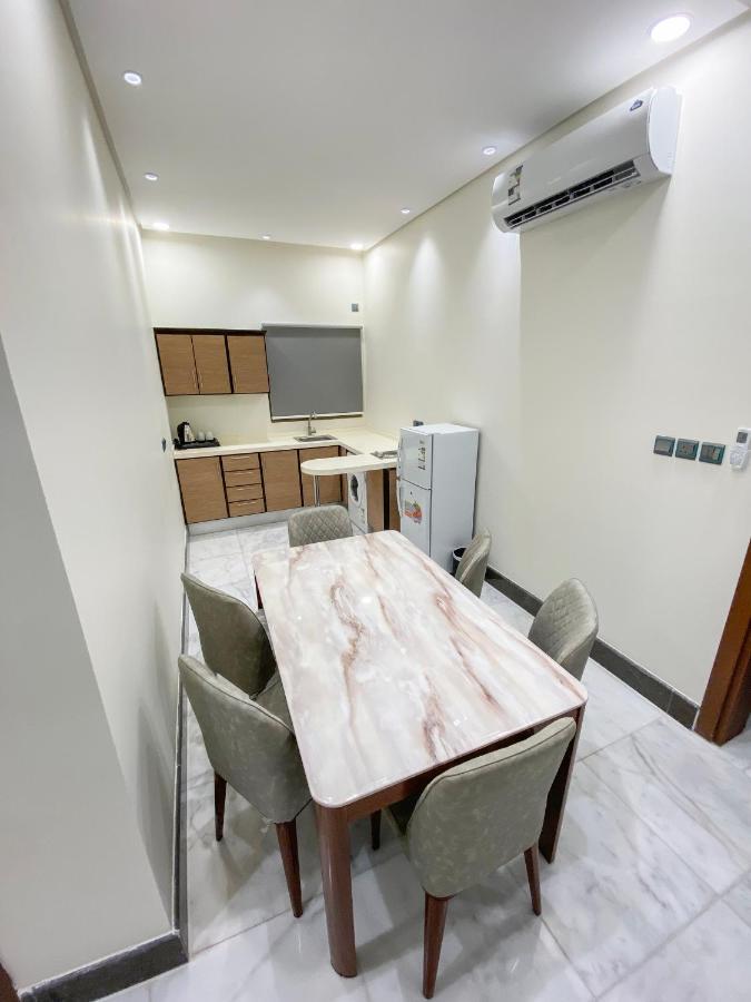Guest house الروض للشقق المفروشه خاصة Medina