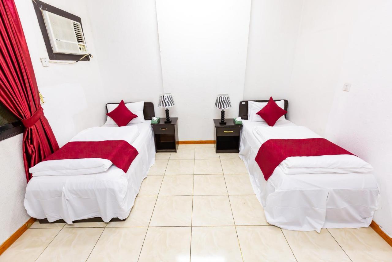 Al Eyeery Furnitured 1 Aparthotel 2*
