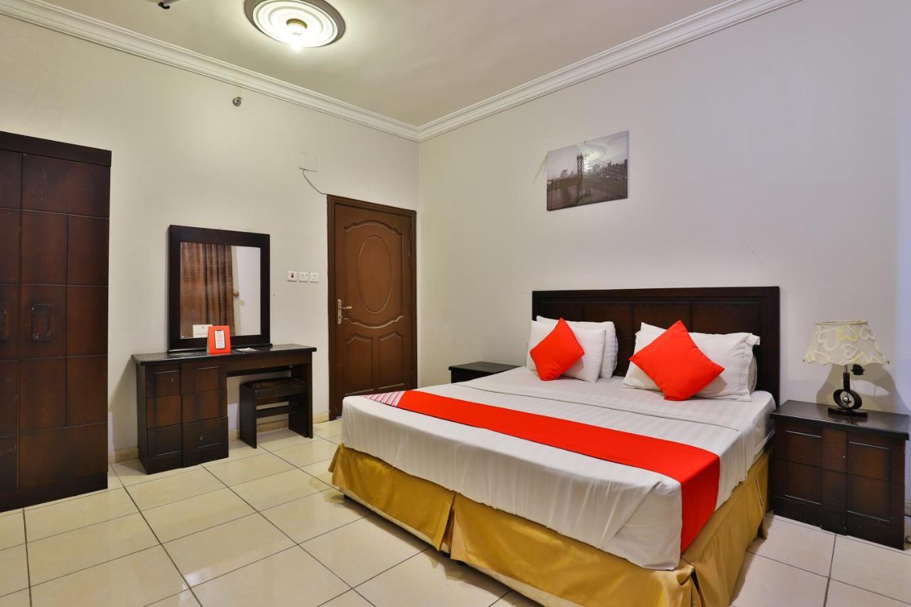 Hotel Oyo 431 Marina Taiba 2*