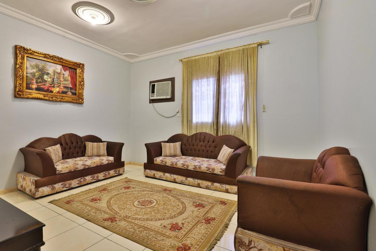 Oyo 431 Marina Taiba 2*