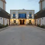 منتجع فلل و شاليهات كافالا سيلفر