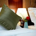 Pinewood Hotel