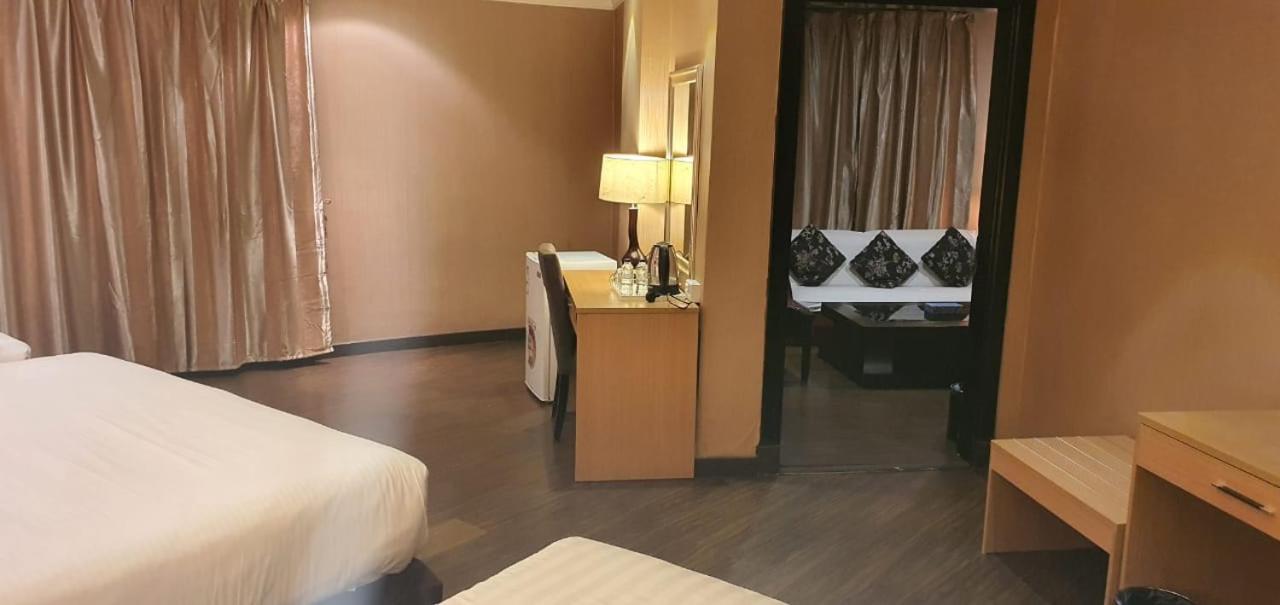 Shomookh Hotel *