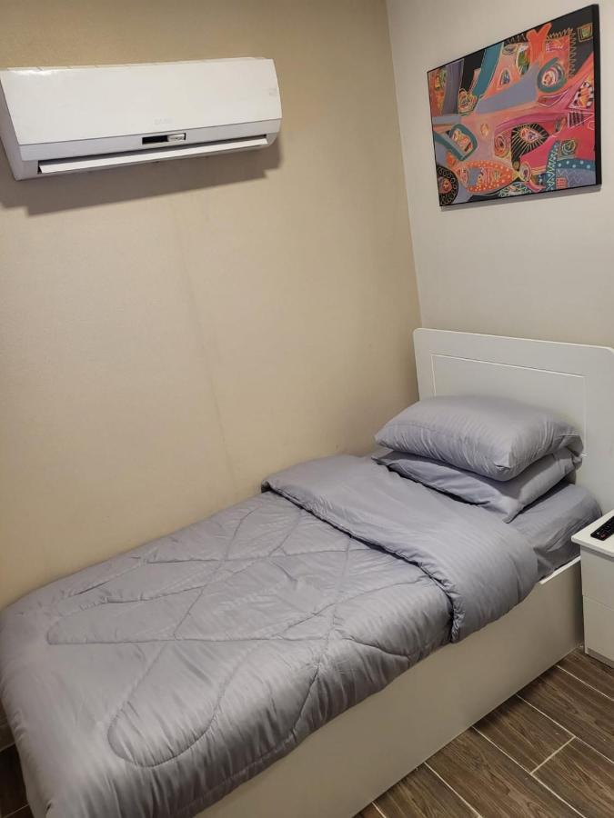 Capsule hotel Rush #1 *