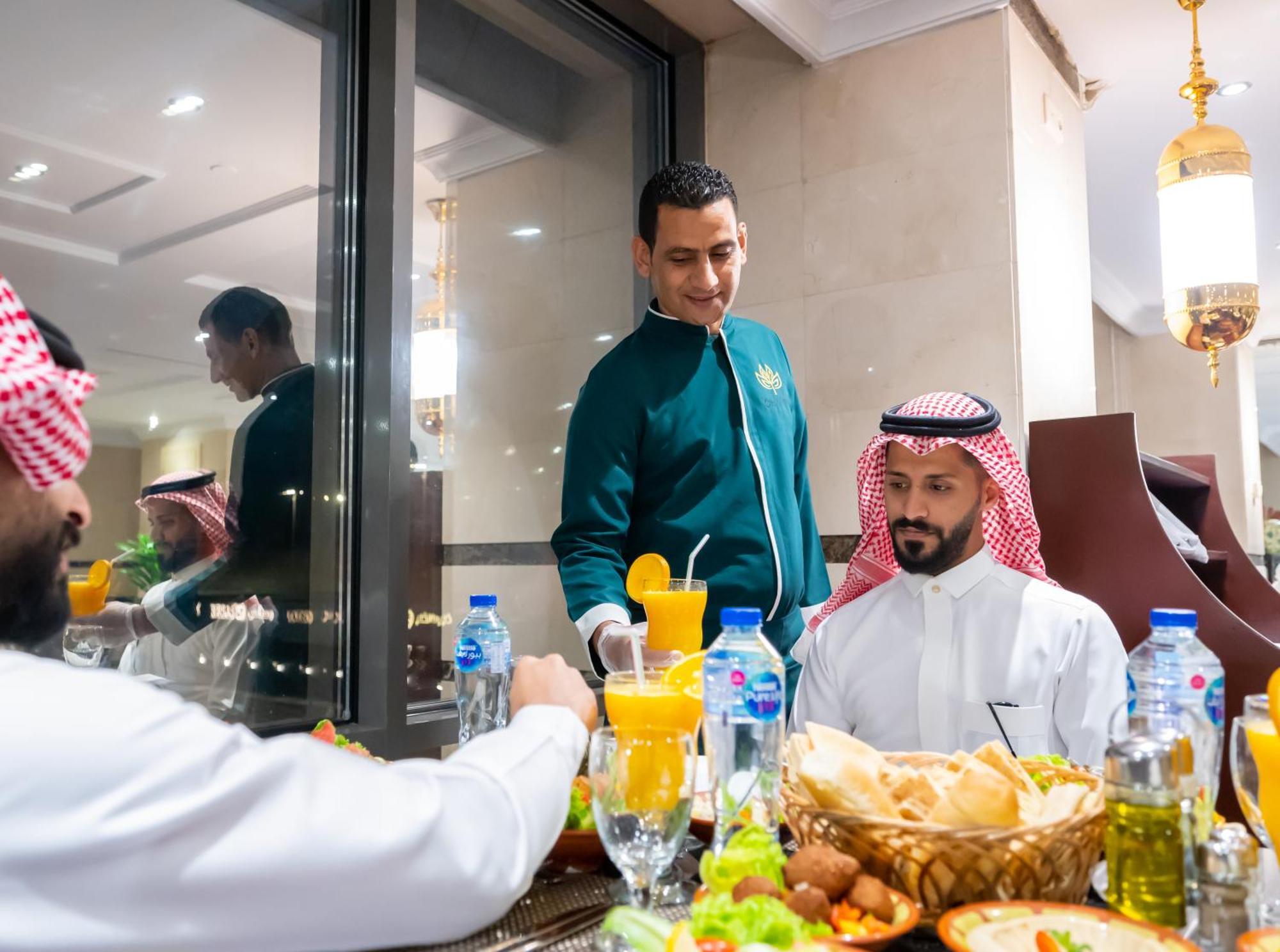Shaza Regency Plaza Al Madinah 5*