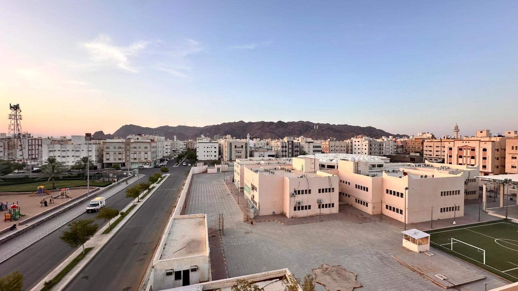 مودرن قريبة من المسجد النبوي دخّول ذاتي Apartment