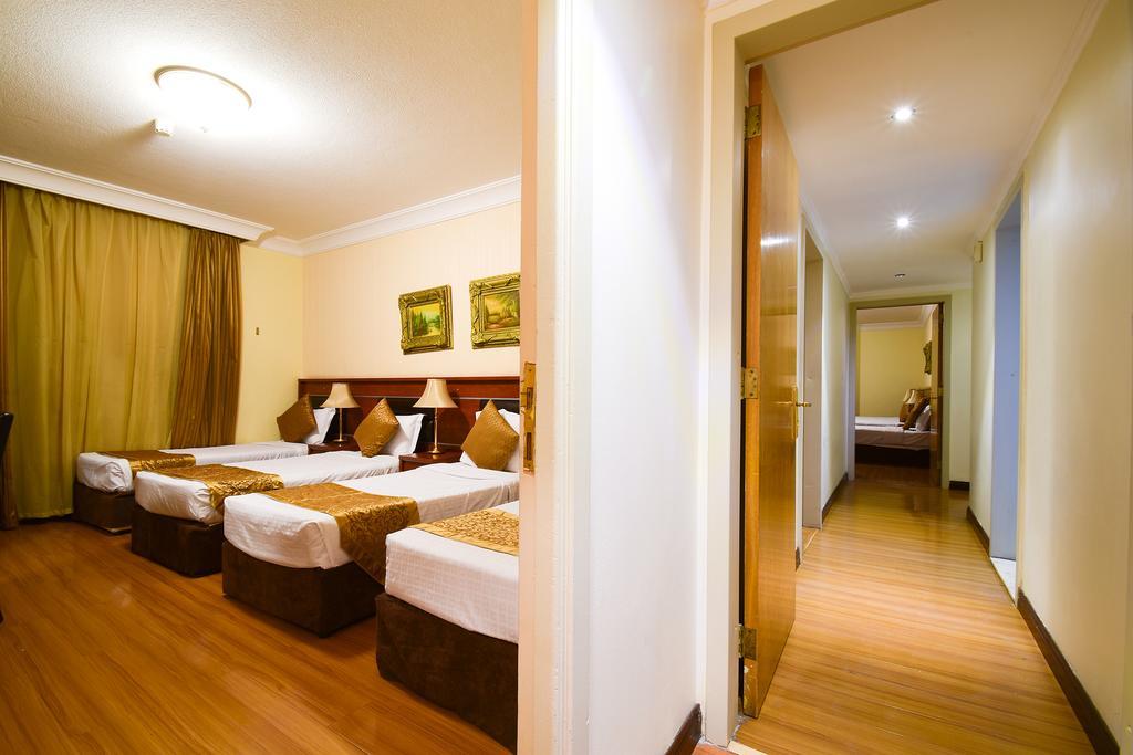 Luxurious Al Rawdah Suites 3*