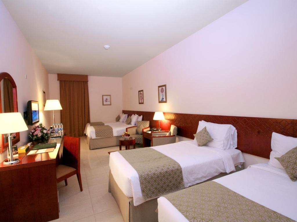 Luxurious Al Rawdah Suites Hotel 3*