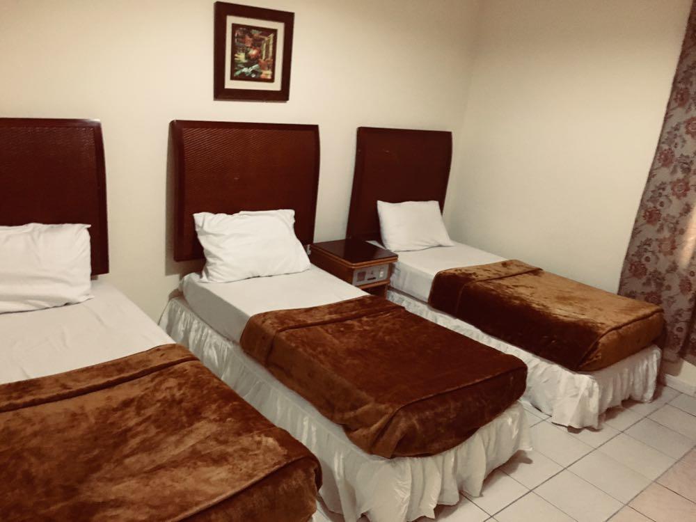 Al Karawan Plaza Hotel *