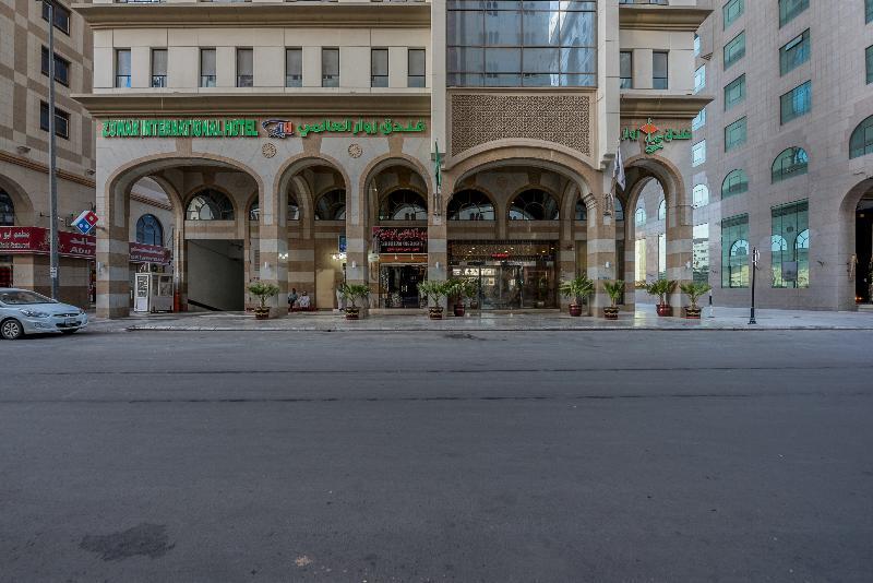 Hotel Zowar International